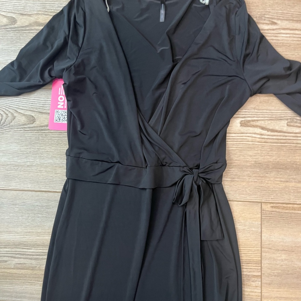 Stylish Black Wrap Dress - Picture 4 of 6